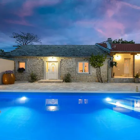 Outback Zadarvillas 别墅 *